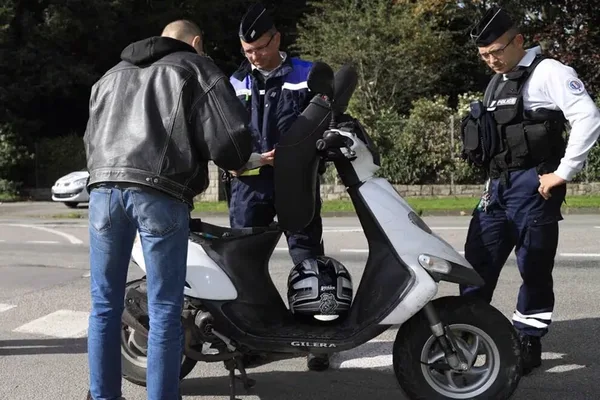 Controle Technique Scooter 3 roues 3