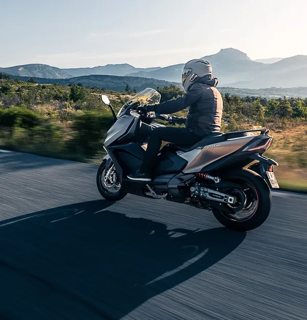 Maxi Scooter AK PREMIUM 550 Kymco 6