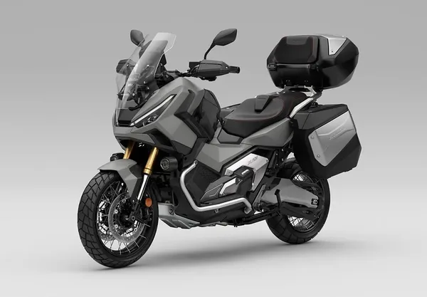 Maxi scooter X ADV 745 Honda 11