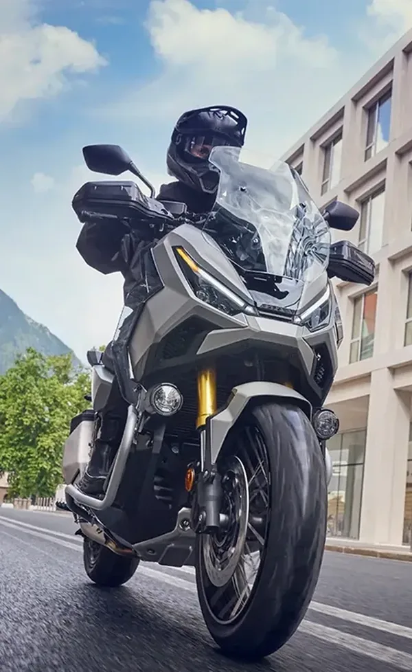 Maxi scooter X ADV 745 Honda 5