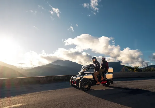 Moto 3 Roues Can Am Canyon 10