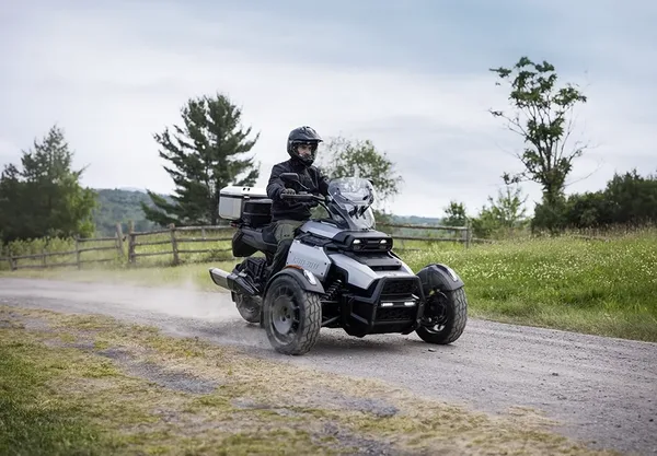 Moto 3 Roues Can Am Canyon 13