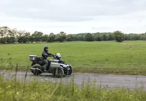 Moto 3 Roues Can Am Canyon 14