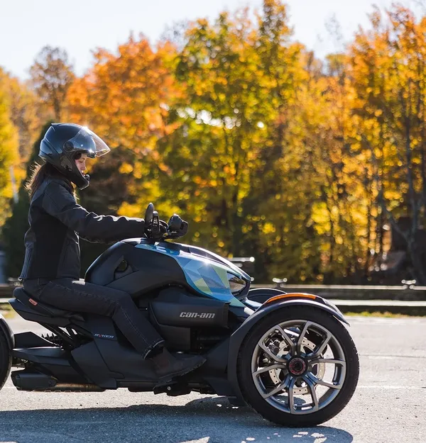 Moto 3 roues Can Am Ryker 6