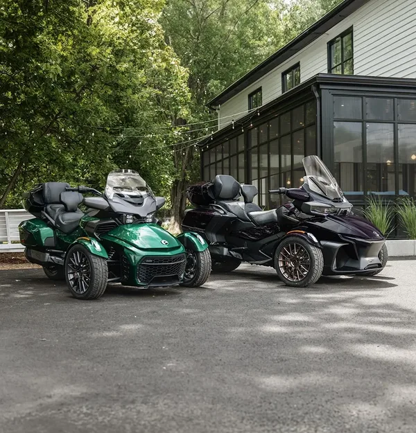 Moto 3 roues Can Am Sider RT 8