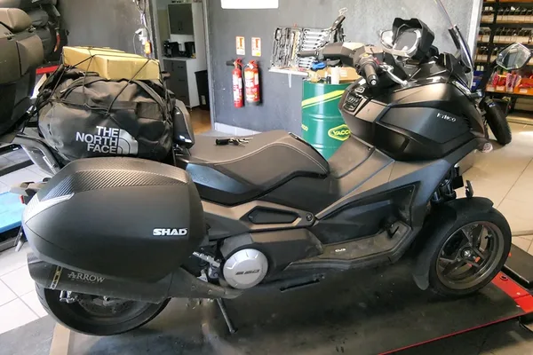 Revision scooter 3 roues Kymco CV3 1