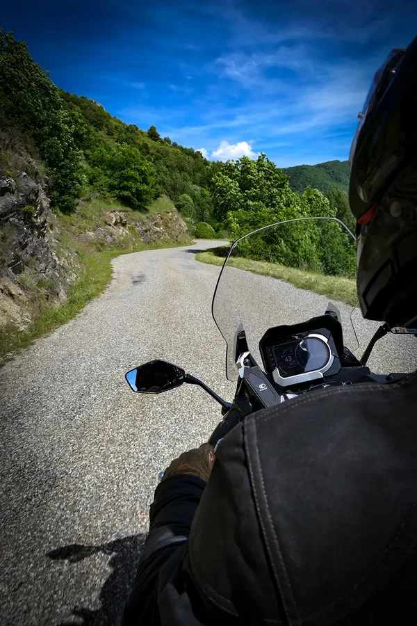 Route des corniches Ariege 50