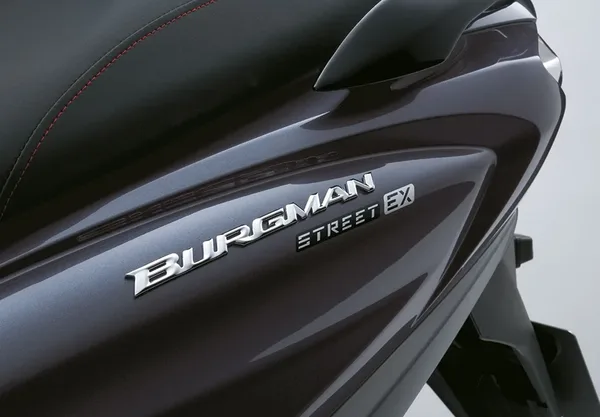 Scooter 125 Burgman Suzuki 27
