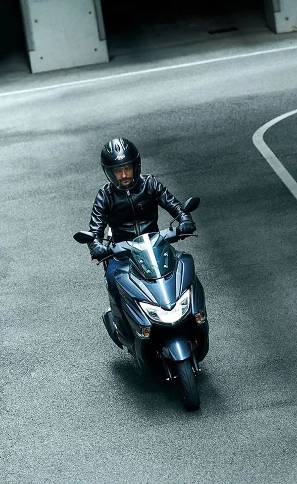 Scooter 125 Burgman Suzuki 3