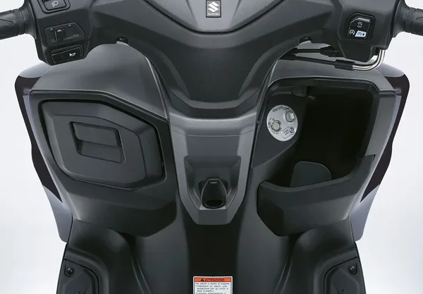 Scooter 125 Burgman Suzuki 32