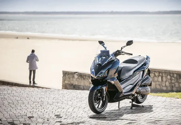 Scooter 125 DOWNTOWN GT Kymco 11