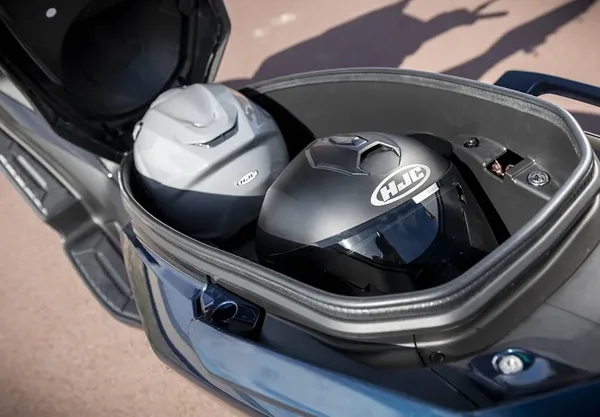 Scooter 125 DOWNTOWN GT Kymco 15