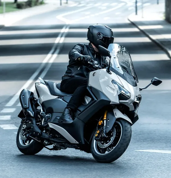 Scooter 2 roues TMAX Tech MAX 560 7