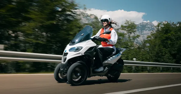 Scooter 3 Roues Piaggo MP3 310 principale