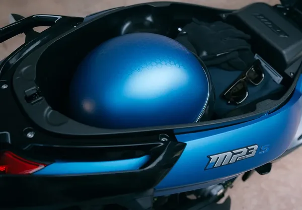 Scooter 3 roue MP3 310 Sport Piaggo 13