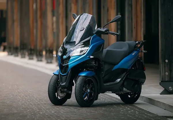 Scooter 3 roue MP3 310 Sport Piaggo 14