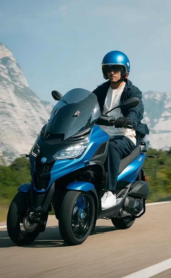 Scooter 3 roues MP3 S 310 Piaggo 1