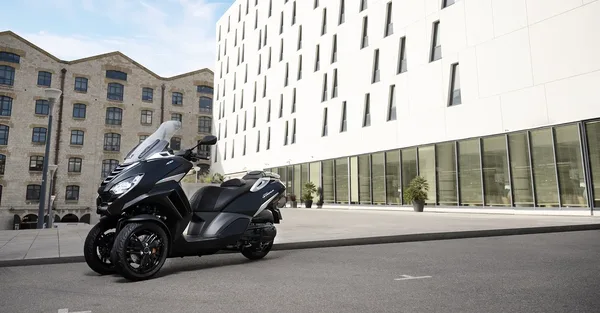 Scooter 3 roues Metropolis Active 400 15