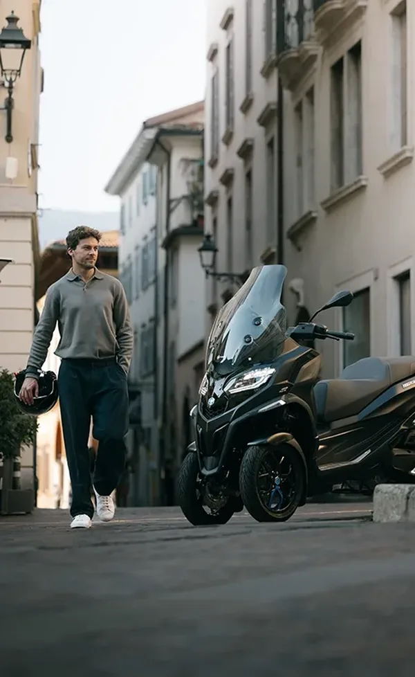 Scooter 3 roues Paiggo MP3 400 Sport 2