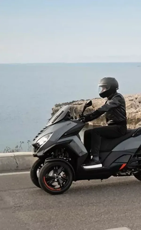 Scooter 3 roues Peugeot Metropolis 400 GT 3