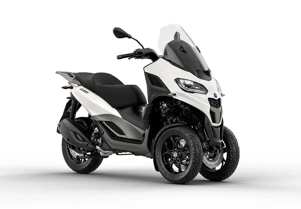 Scooter 3 roues Piaggo MP 310 11