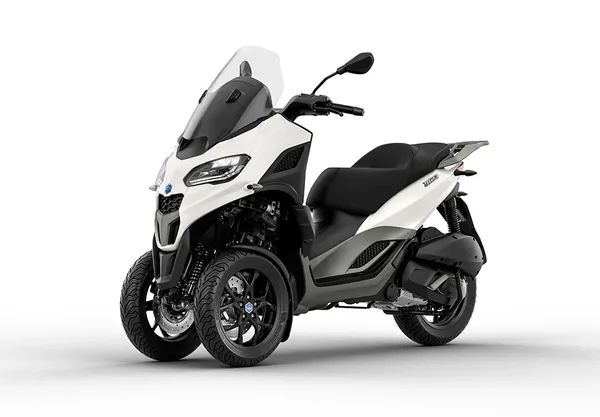 Scooter 3 roues Piaggo MP 310 12