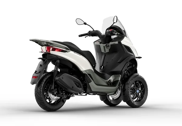 Scooter 3 roues Piaggo MP 310 13