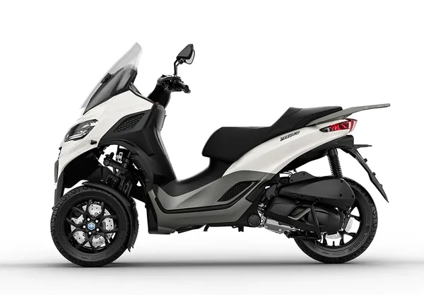 Scooter 3 roues Piaggo MP 310 16