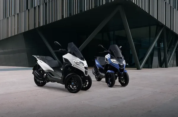 Scooter 3 roues Piaggo MP3 310 1