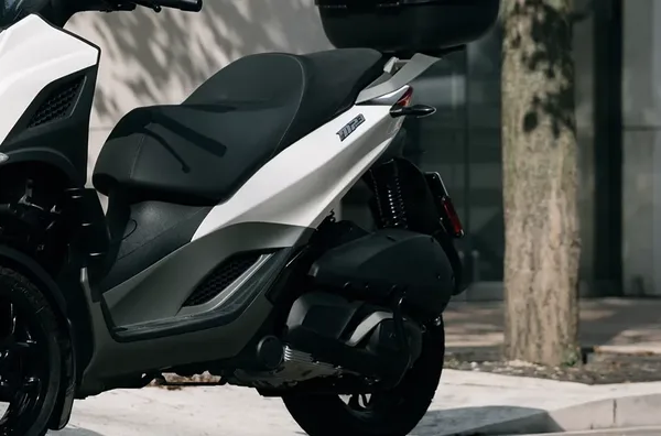 Scooter 3 roues Piaggo MP3 310 3