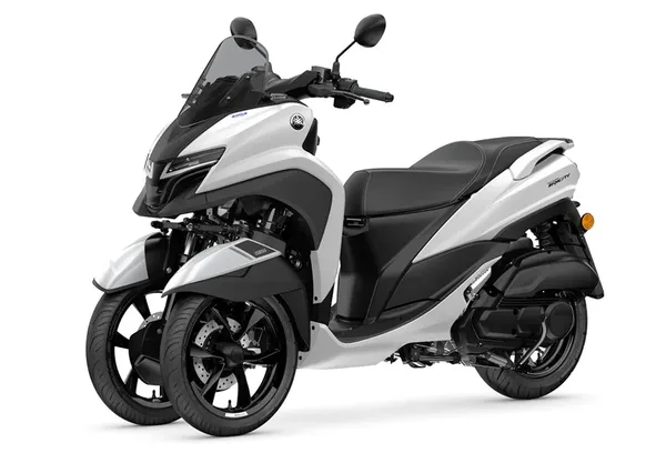 Scooter 3 roues Yamah 125 Tricity 18