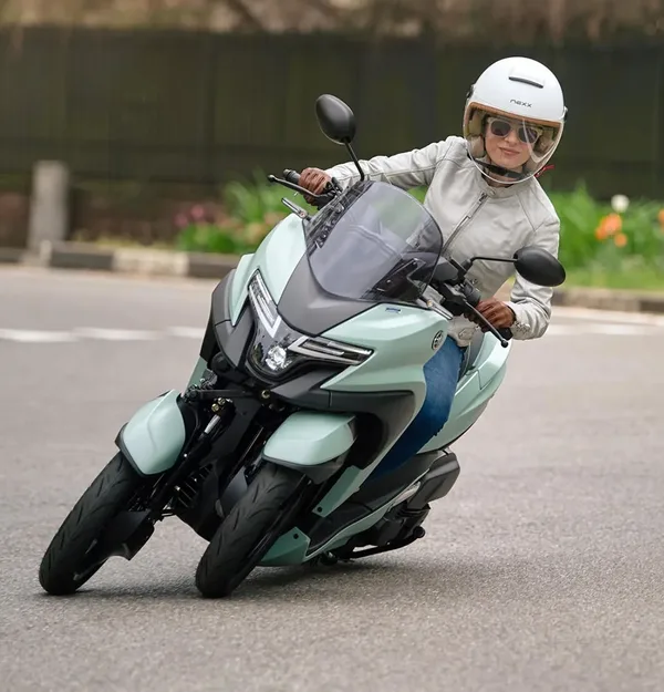 Scooter 3 roues Yamah 125 Tricity 4