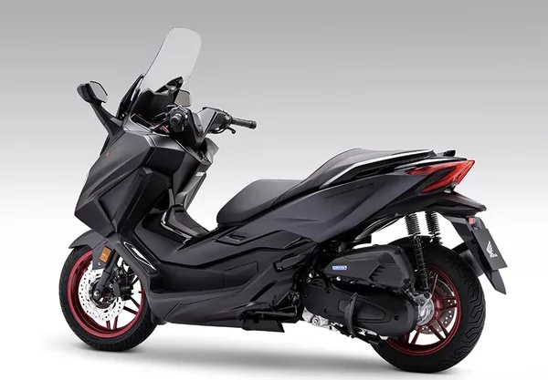 Scooter Forza GT 125 Honda 11