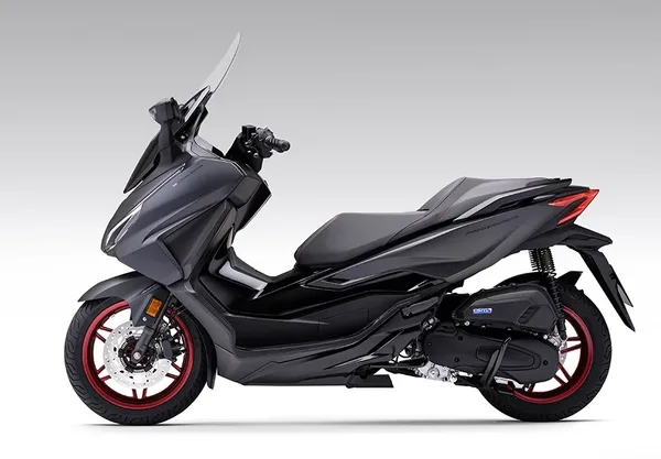 Scooter Forza GT 125 Honda 14