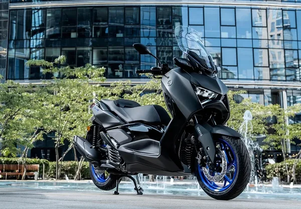 Scooter X MAX 125 Yamaha 26