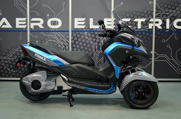 Scooter électrique trois roues WMC300 E White Motorcycle Concepts 8