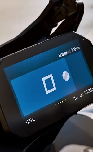 Maxi scooter BMW C400 GT 5