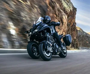 Moto 3 Roues Niken GT Yamaha 1