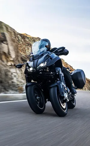 Moto 3 Roues Niken GT Yamaha 5