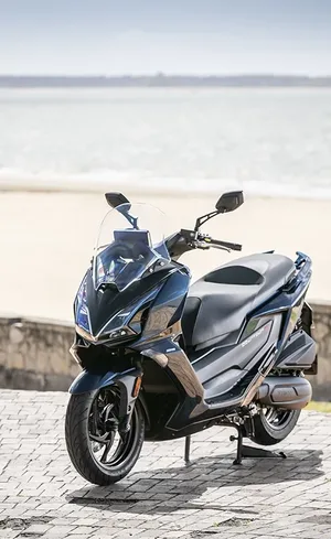 Scooter 125 DOWNTOWN GT Kymco 3