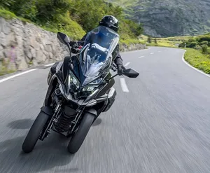 Scooter 3 roues Kymco CV3 41