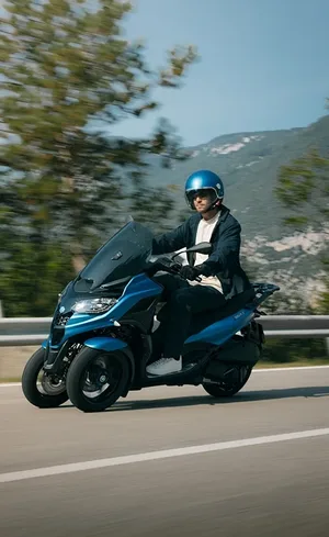 Scooter 3 roues MP3 S 310 Piaggo 2