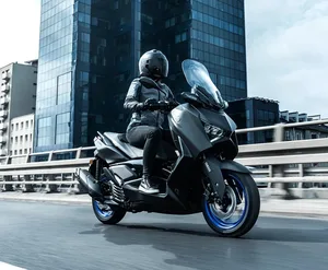 Scooter X MAX 125 Yamaha 1