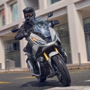 Maxi scooter X ADV 745 Honda 0