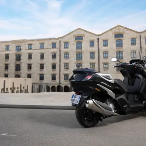 Scooter 3 roues Metropolis Active 400 0